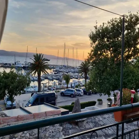 Apartment Lux Mare By The Sea & Baska Voda