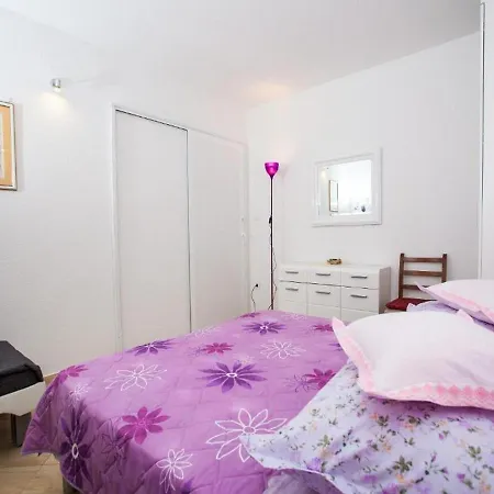 Lux Mare By The Sea & Baska Voda